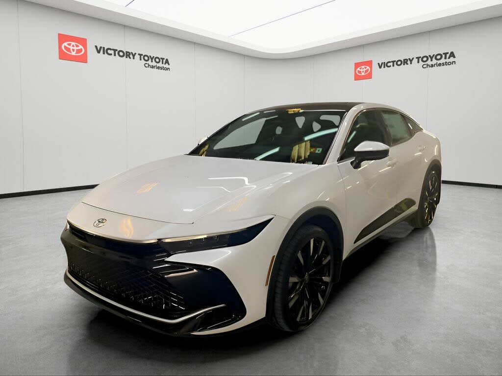 2025 Toyota Crown Platinum AWD