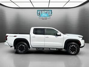 Nissan Frontier PRO-4X Crew Cab 4WD