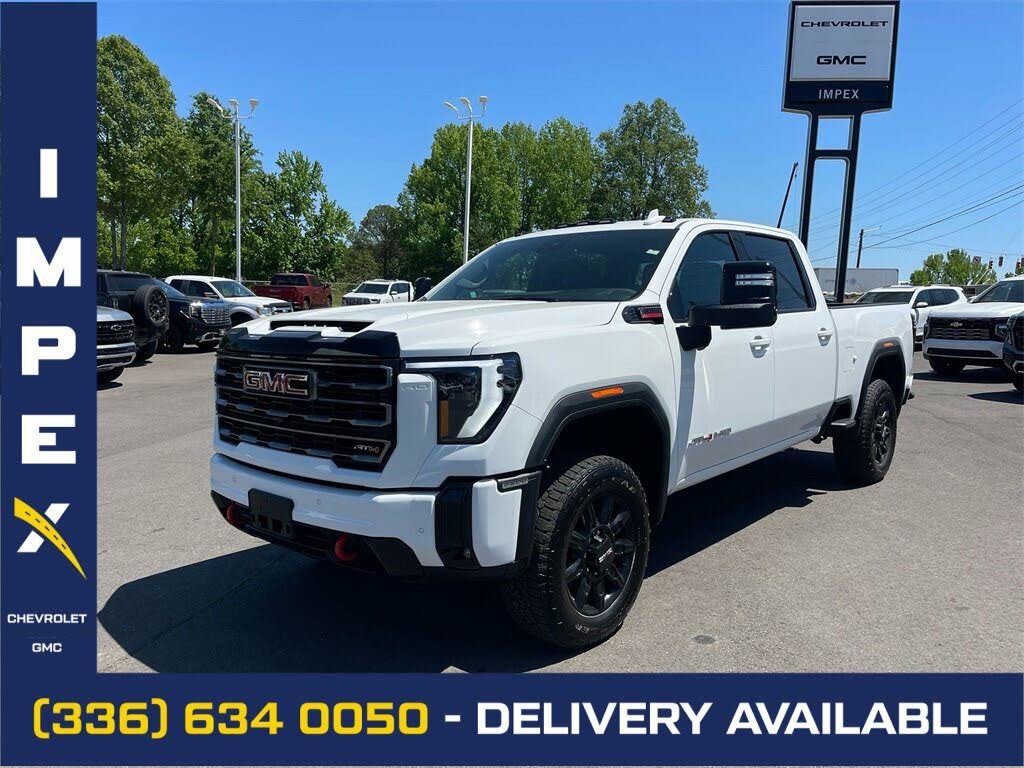 2025 GMC Sierra 2500HD AT4 Crew Cab 4WD