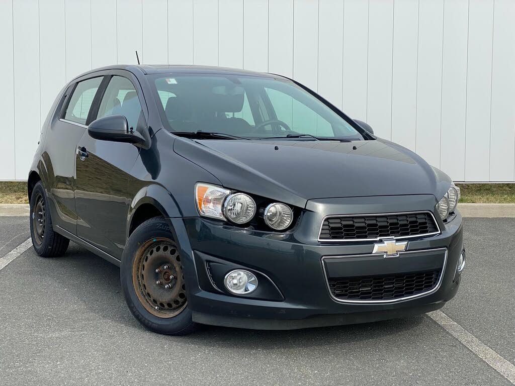 2015 Chevrolet Sonic LT Hatchback FWD