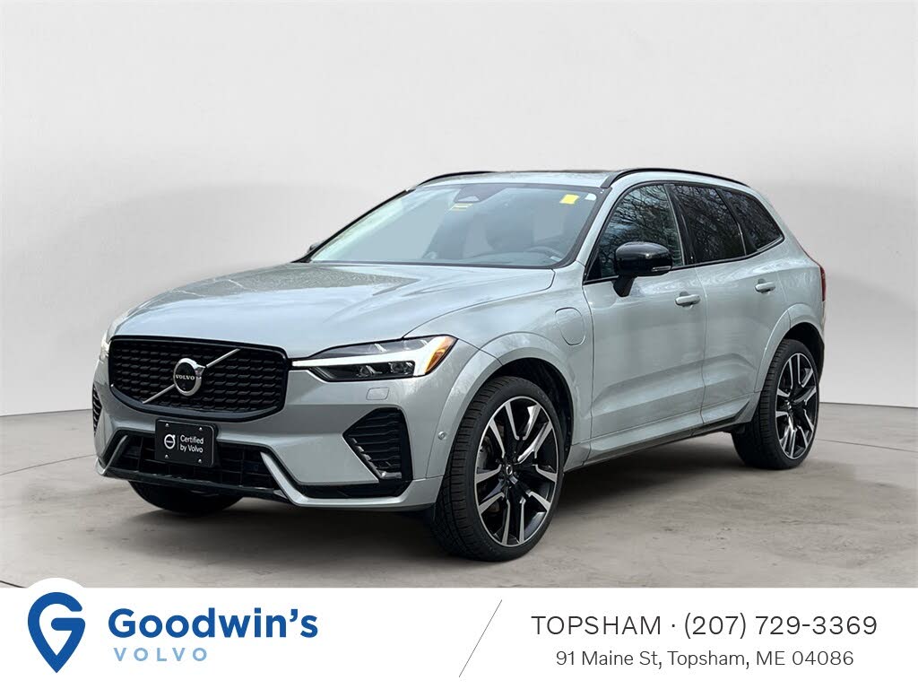 2024 Volvo XC60 Recharge T8 Ultimate Dark Theme eAWD