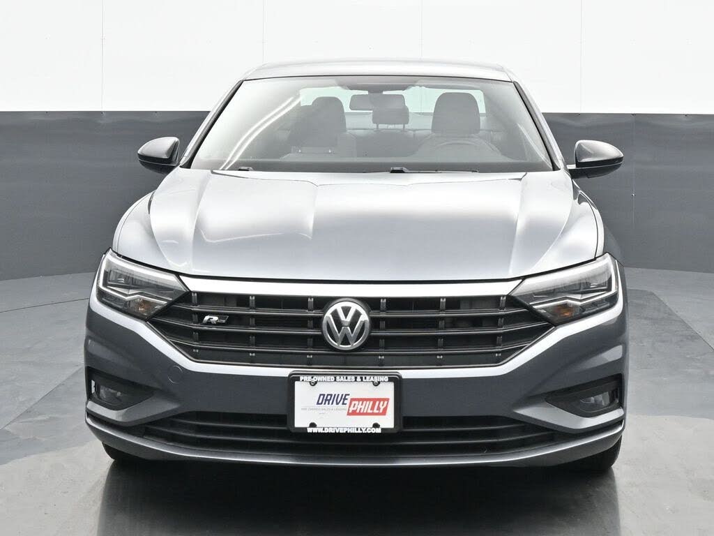 2019 Volkswagen Jetta R-Line FWD