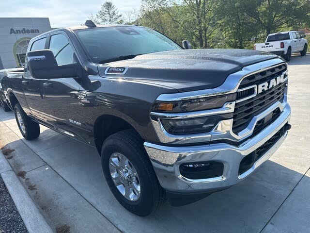 2025 RAM 2500 Big Horn Crew Cab 4WD