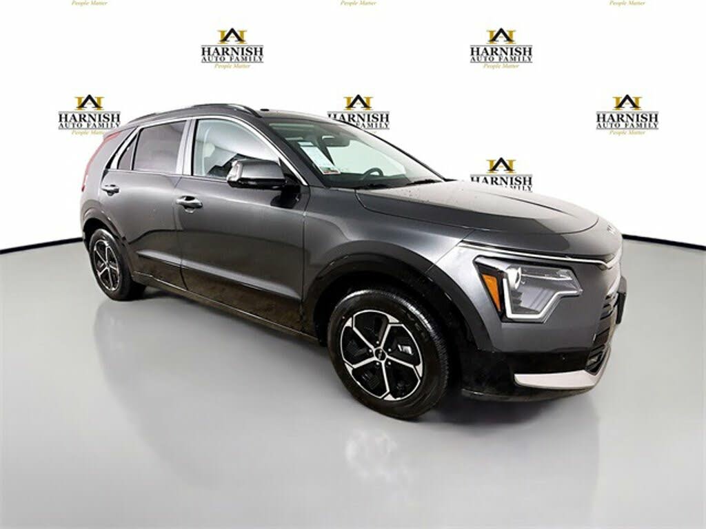 2025 Kia Niro SX FWD