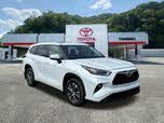 Toyota Highlander Hybrid XLE AWD
