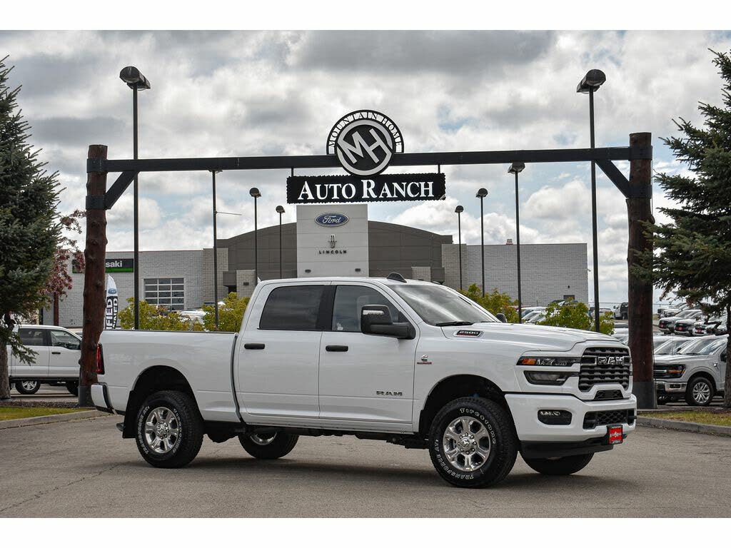 2025 RAM 2500 Big Horn Crew Cab 4WD