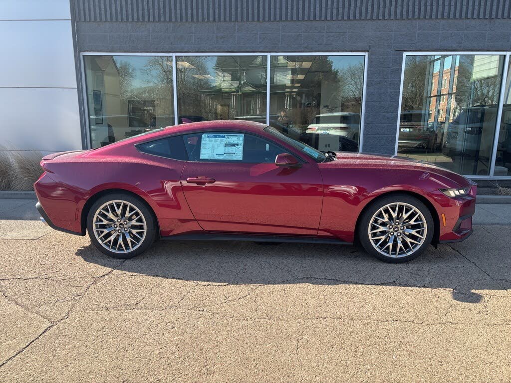2025 Ford Mustang EcoBoost Premium Fastback RWD