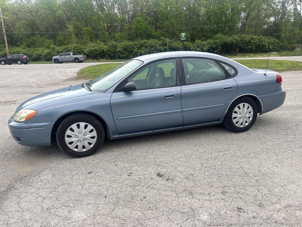 2006 Ford Taurus SE