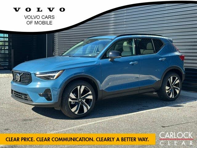 2025 Volvo XC40 B5 Ultra Dark Theme AWD