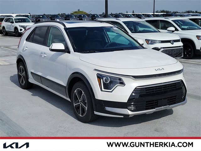 2025 Kia Niro SX FWD