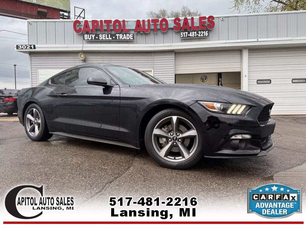 2017 Ford Mustang EcoBoost Coupe RWD