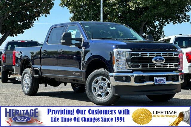 2025 Ford F-250 Super Duty XLT Crew Cab 4WD