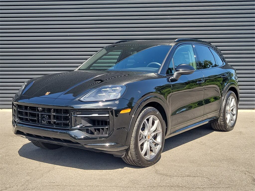 2025 Porsche Cayenne AWD
