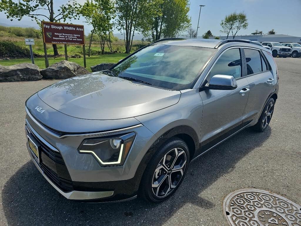 2025 Kia Niro EX Touring FWD