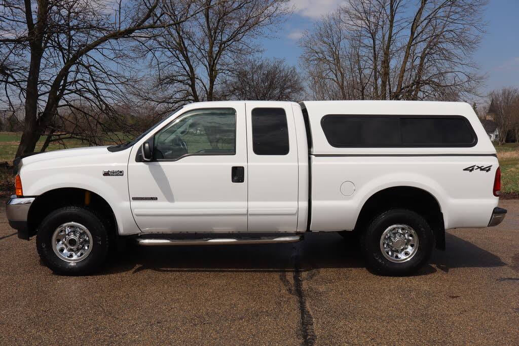 2001 Ford F-250 Super Duty XL 4WD Extended Cab SB