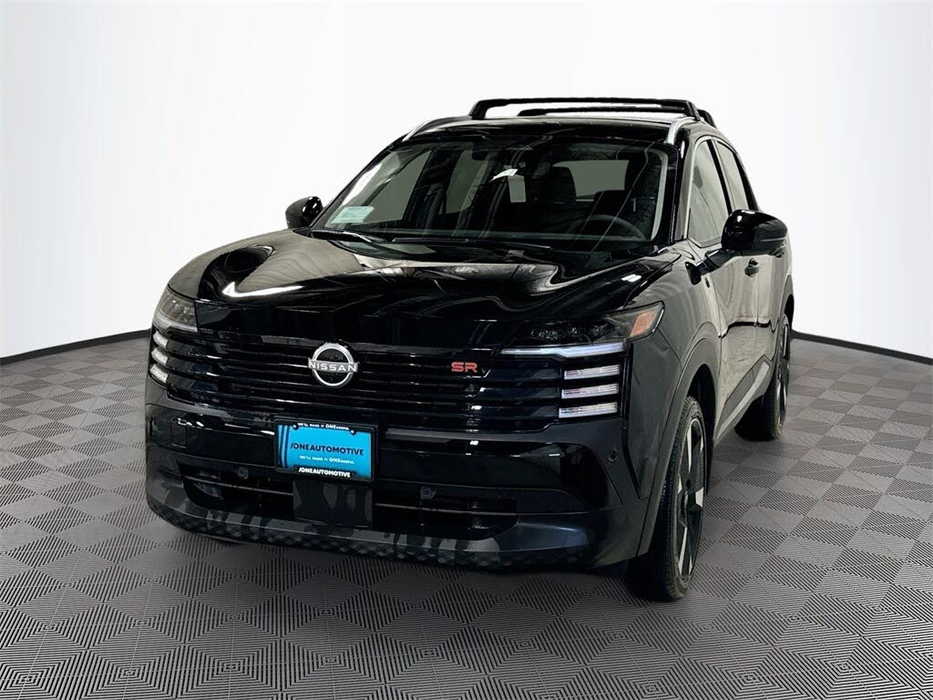 2025 Nissan Kicks SR AWD