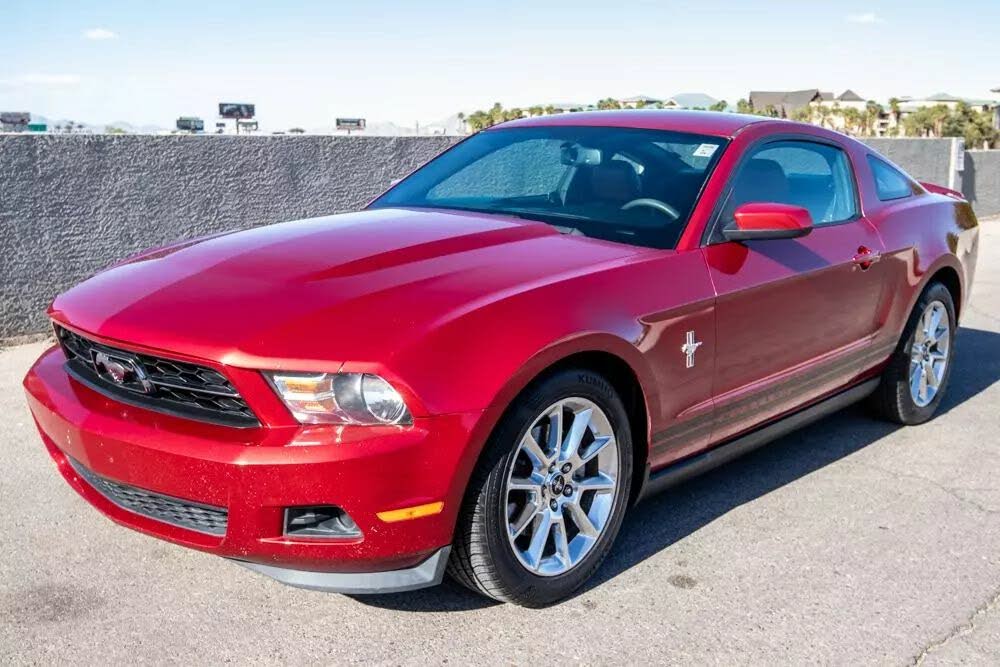 2011 Ford Mustang V6 Premium Coupe RWD