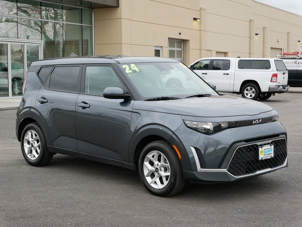2024 Kia Soul LX FWD
