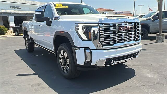 2025 GMC Sierra 3500HD Denali Crew Cab 4WD