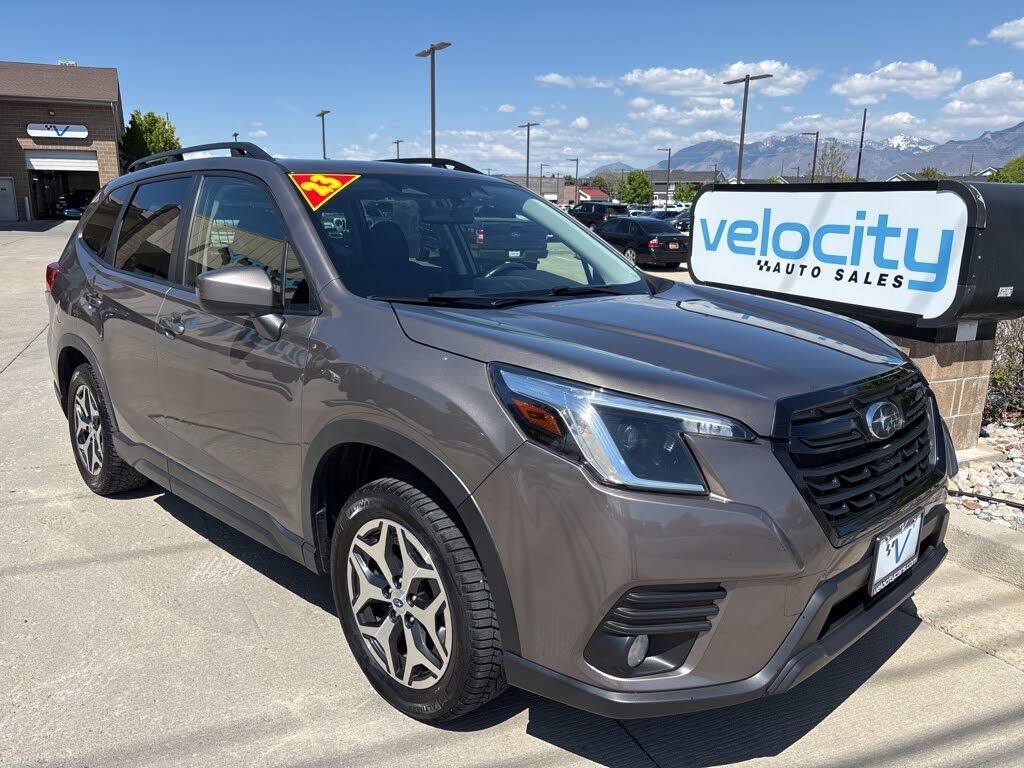 2023 Subaru Forester Premium Crossover AWD