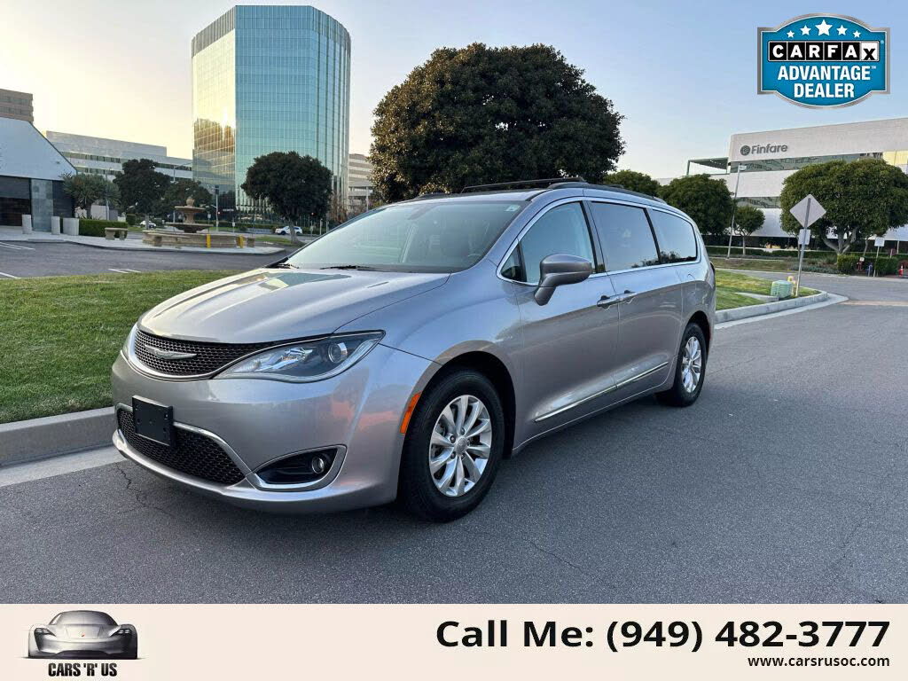 2017 Chrysler Pacifica Touring L FWD