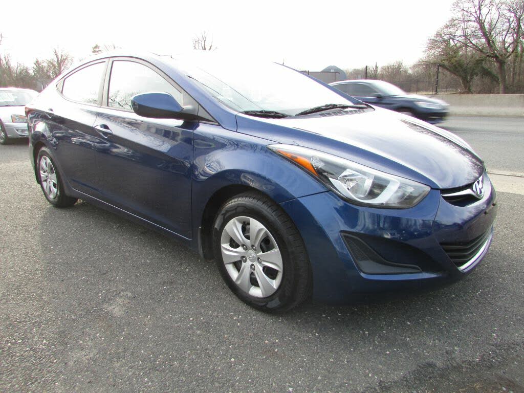 2016 Hyundai Elantra SE FWD