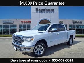 RAM 1500 Laramie Crew Cab RWD