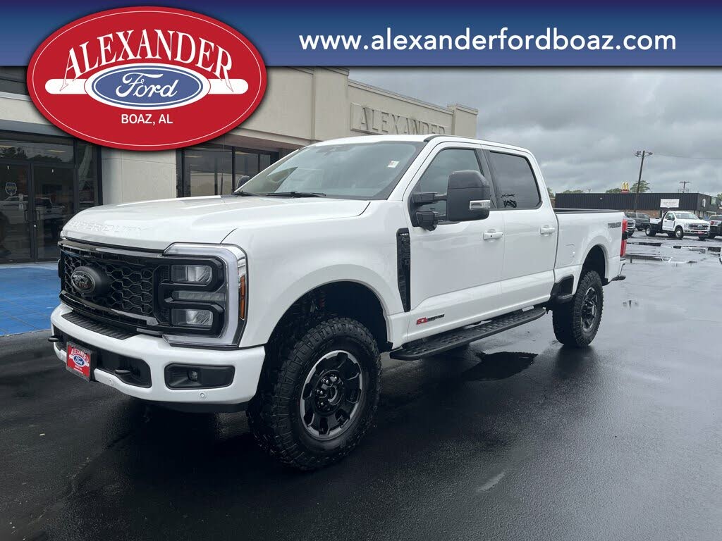 2025 Ford F-250 Super Duty Lariat Crew Cab 4WD