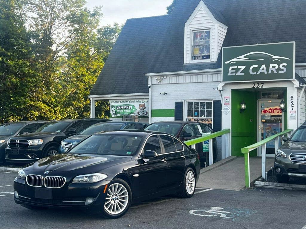 2012 BMW 5 Series 535i Sedan RWD
