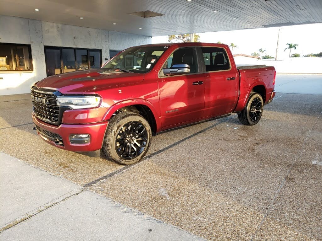 2025 RAM 1500 Limited Crew Cab 4WD