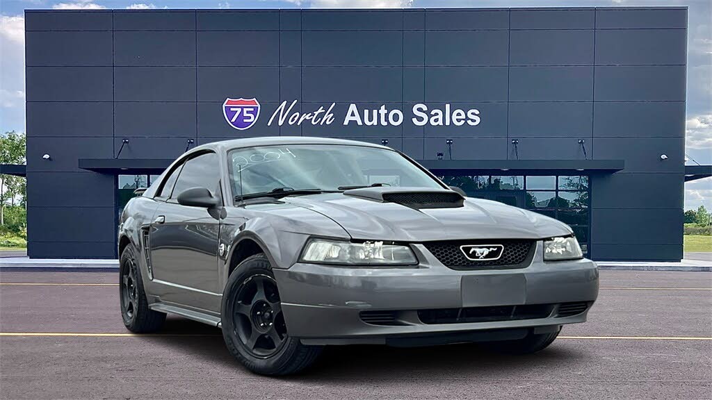 2004 Ford Mustang Coupe RWD