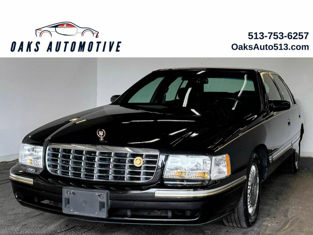 1997 Cadillac DeVille d'Elegance Sedan FWD