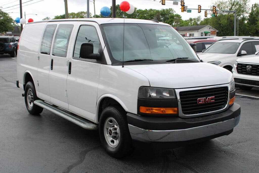 2023 GMC Savana Cargo 2500 RWD