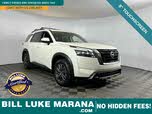 Nissan Pathfinder SV 4WD