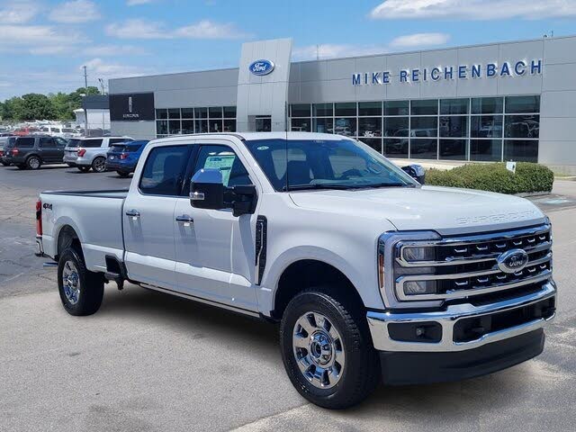 2025 Ford F-250 Super Duty Lariat Crew Cab 4WD