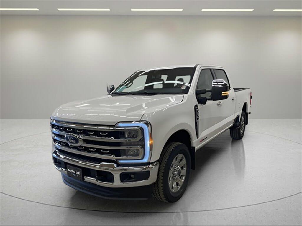 2025 Ford F-250 Super Duty Lariat Crew Cab 4WD