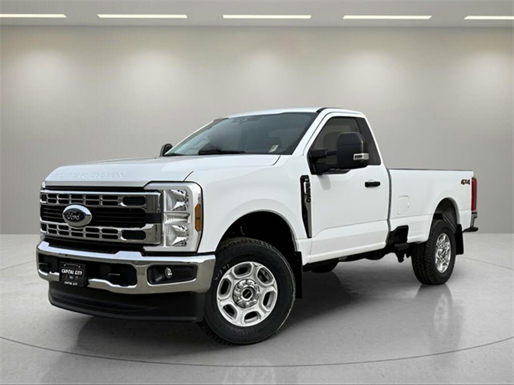2025 Ford F-250 Super Duty XLT Regular Cab LB 4WD