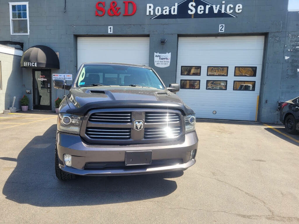2017 RAM 1500 Sport Crew Cab 4WD