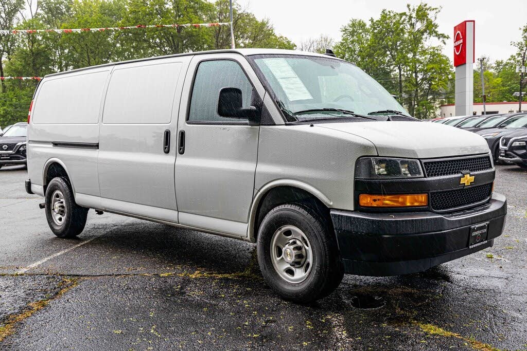 2023 Chevrolet Express Cargo 2500 Extended RWD
