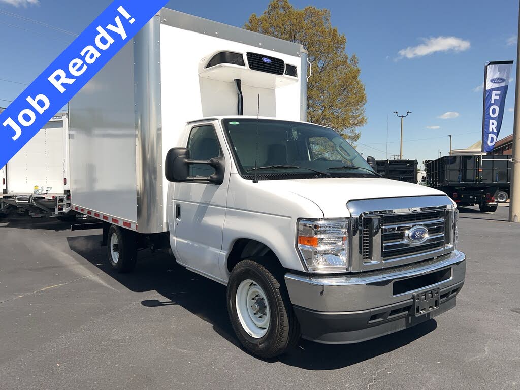 2024 Ford E-Series Chassis E-350 SD Cutaway SB RWD