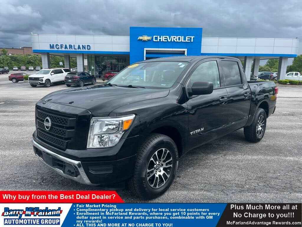 2023 Nissan Titan SV Crew Cab 4WD
