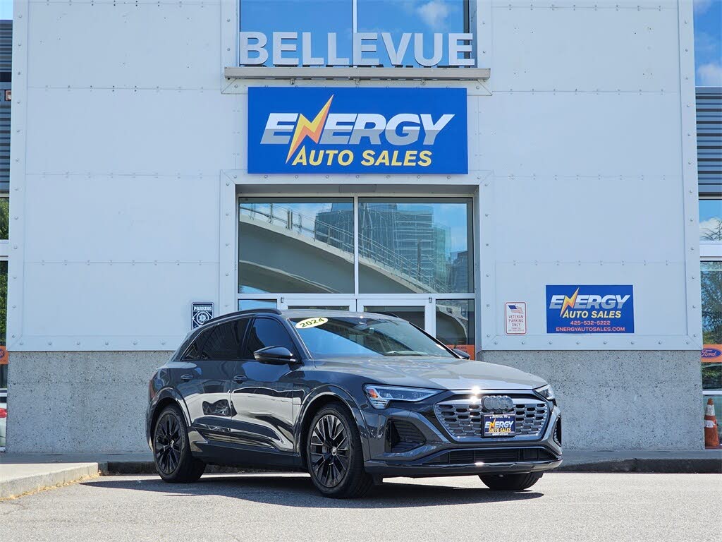 2024 Audi Q8 e-tron quattro Prestige AWD