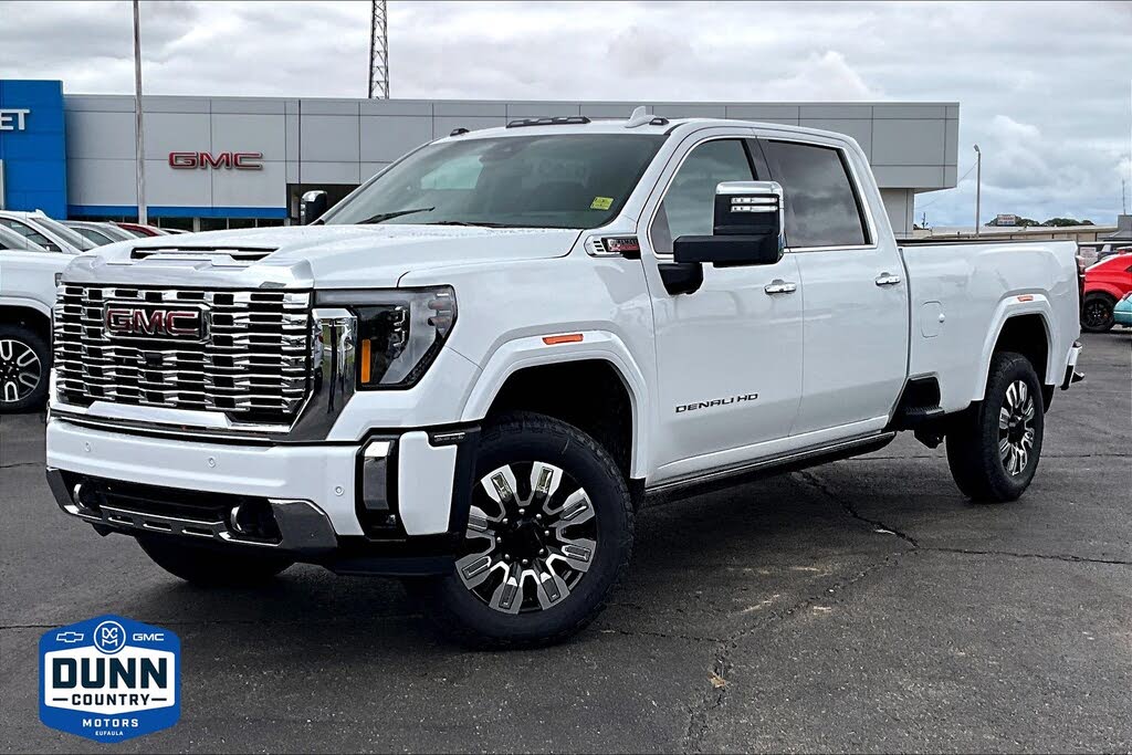 2025 GMC Sierra 3500HD Denali Crew Cab 4WD