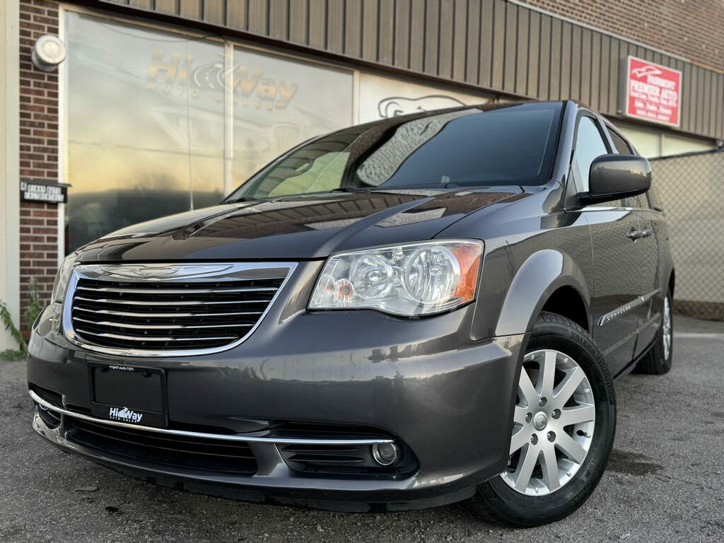 Chrysler Town & Country Touring FWD 2015