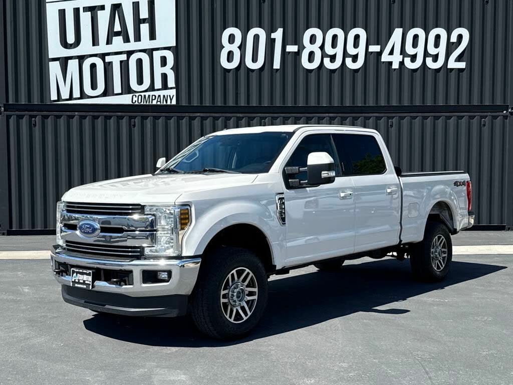 2018 Ford F-350 Super Duty Lariat Crew Cab 4WD