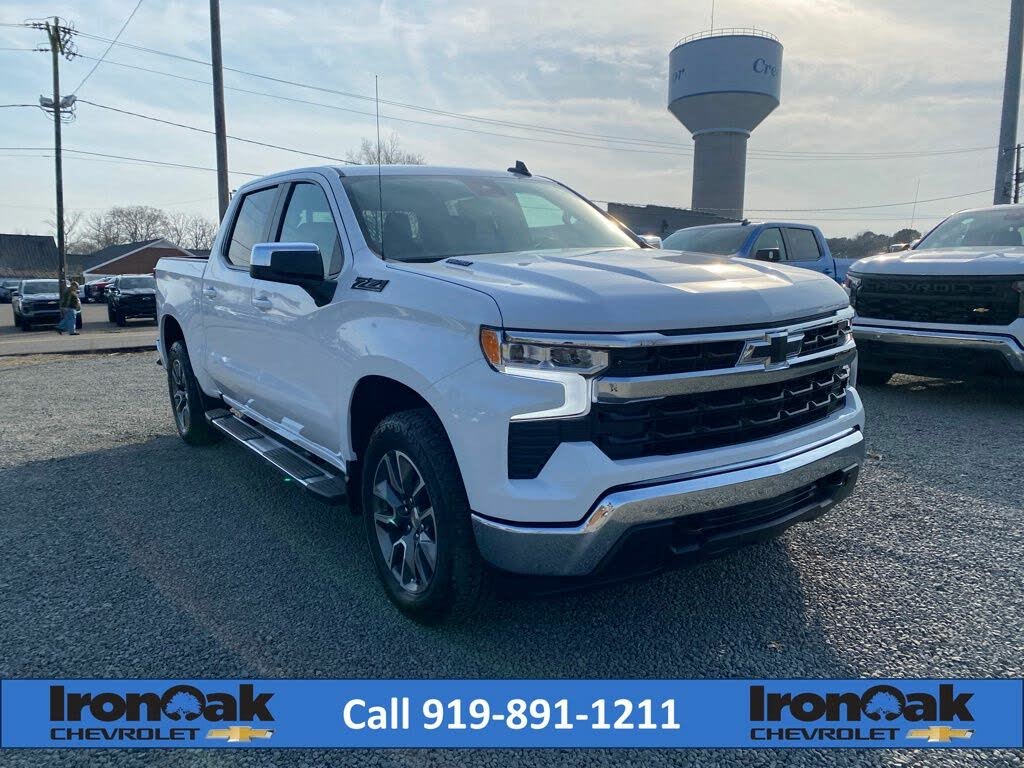 2025 Chevrolet Silverado 1500 LT Crew Cab 4WD