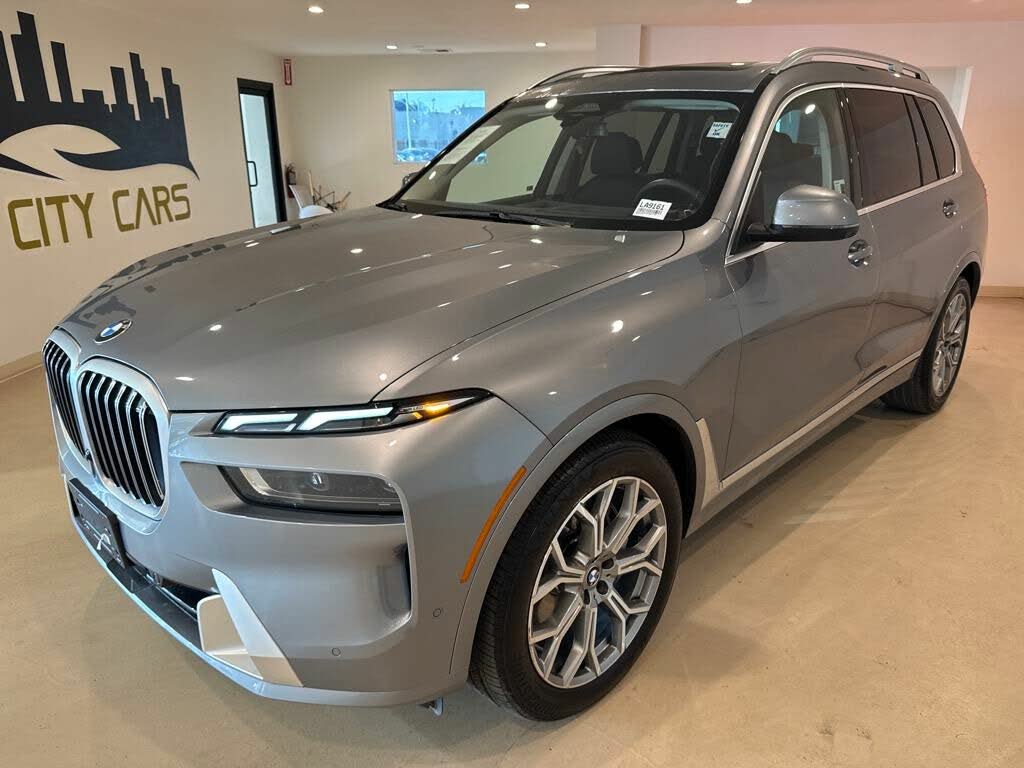 2025 BMW X7 xDrive40i AWD