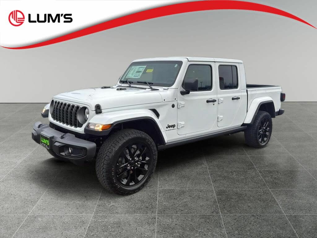 2025 Jeep Gladiator NightHawk Crew Cab 4WD