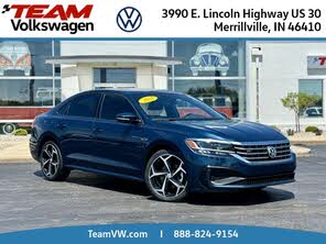 Volkswagen Passat 2.0T R-Line FWD