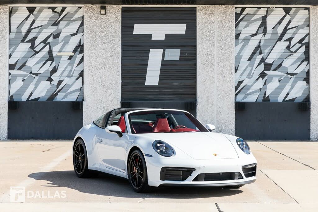2022 Porsche 911 Targa 4 GTS Cabriolet AWD